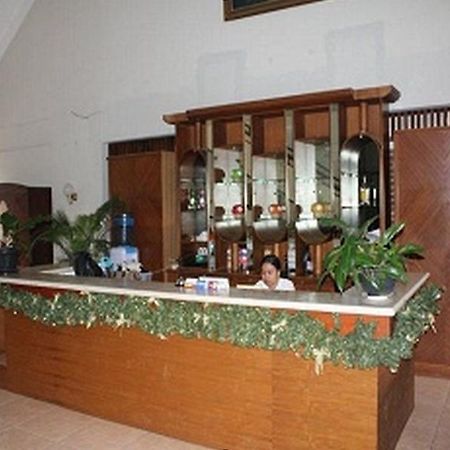 Edelweis Hotel Bandung Buitenkant foto