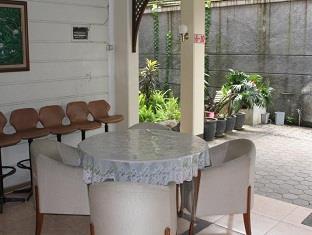 Edelweis Hotel Bandung Buitenkant foto